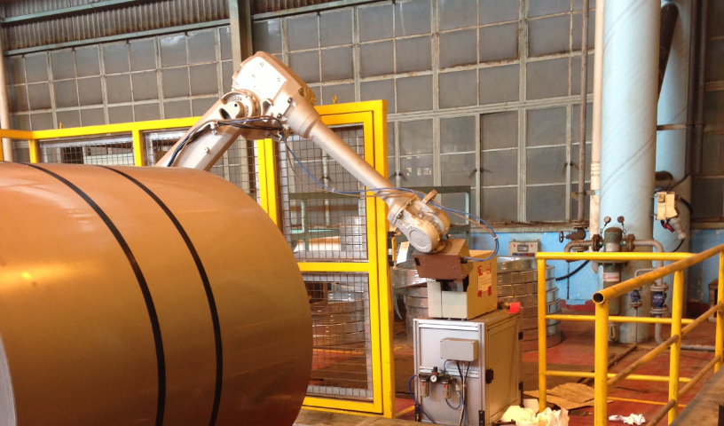 ラベル貼付ロボット